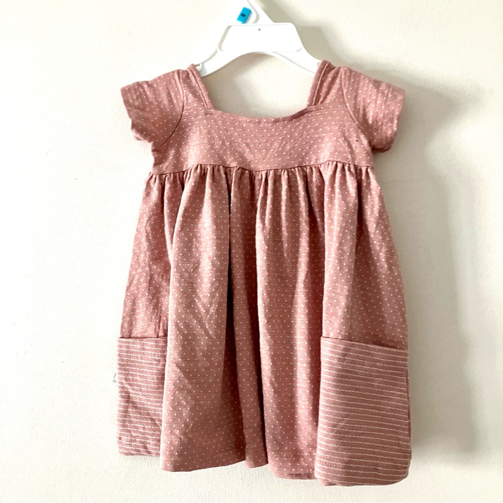 Vignette Rylie Dress In Gold Dot Colour NWT Size 0-3 Months